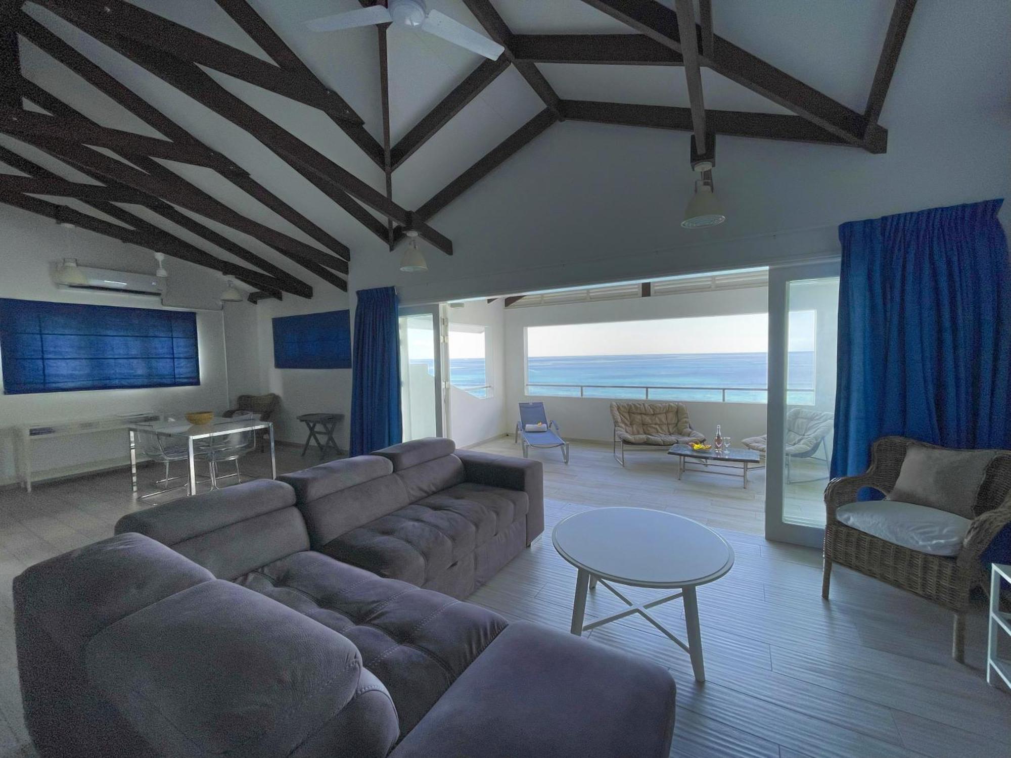 Vallonend Beachfront Villa With Excellent View Bel Ombre Exteriör bild