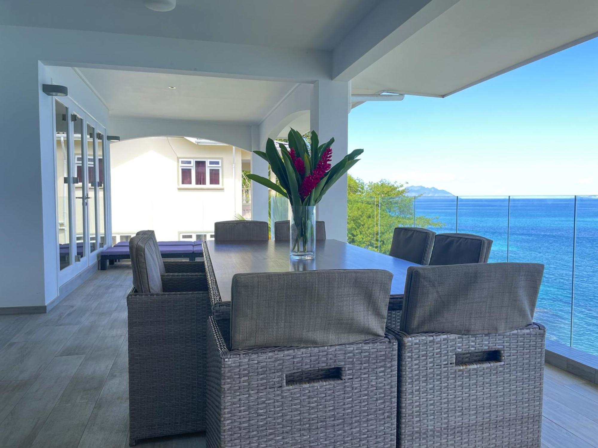 Vallonend Beachfront Villa With Excellent View Bel Ombre Exteriör bild